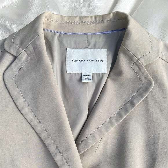 Banana Republic blazer - Picture 2 of 8
